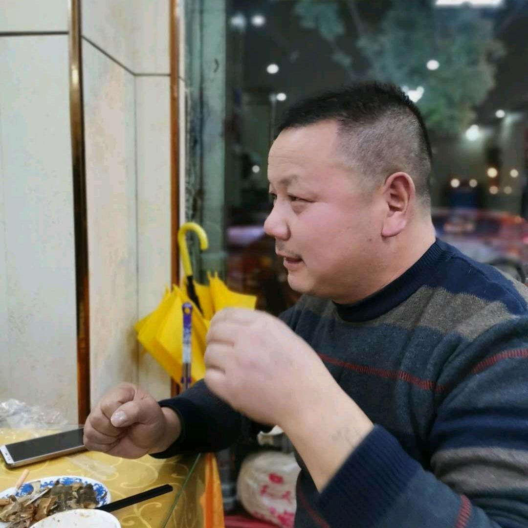 叉车雷帅