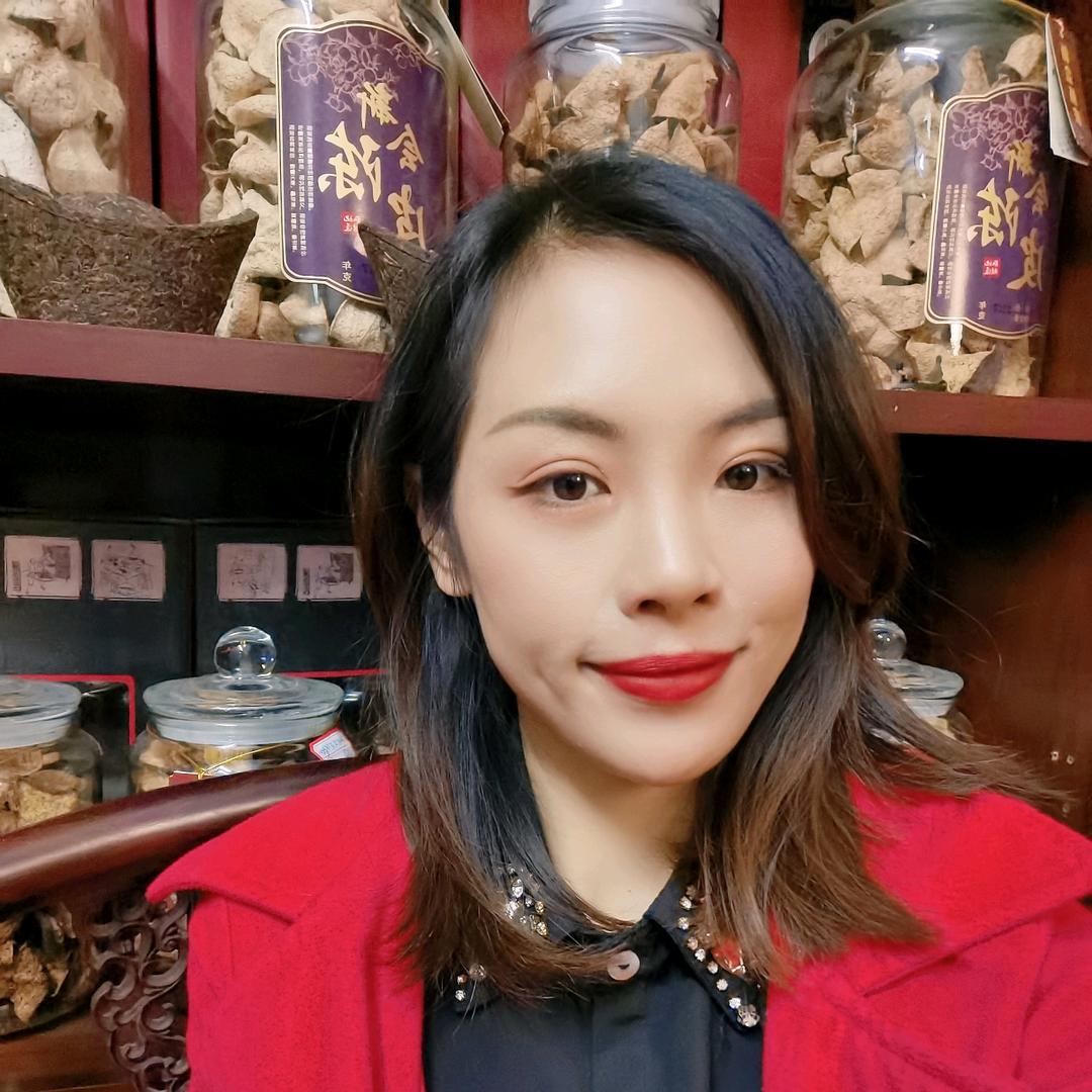 黄盈盈新会陈皮