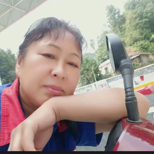 安溪加油站的陈姐