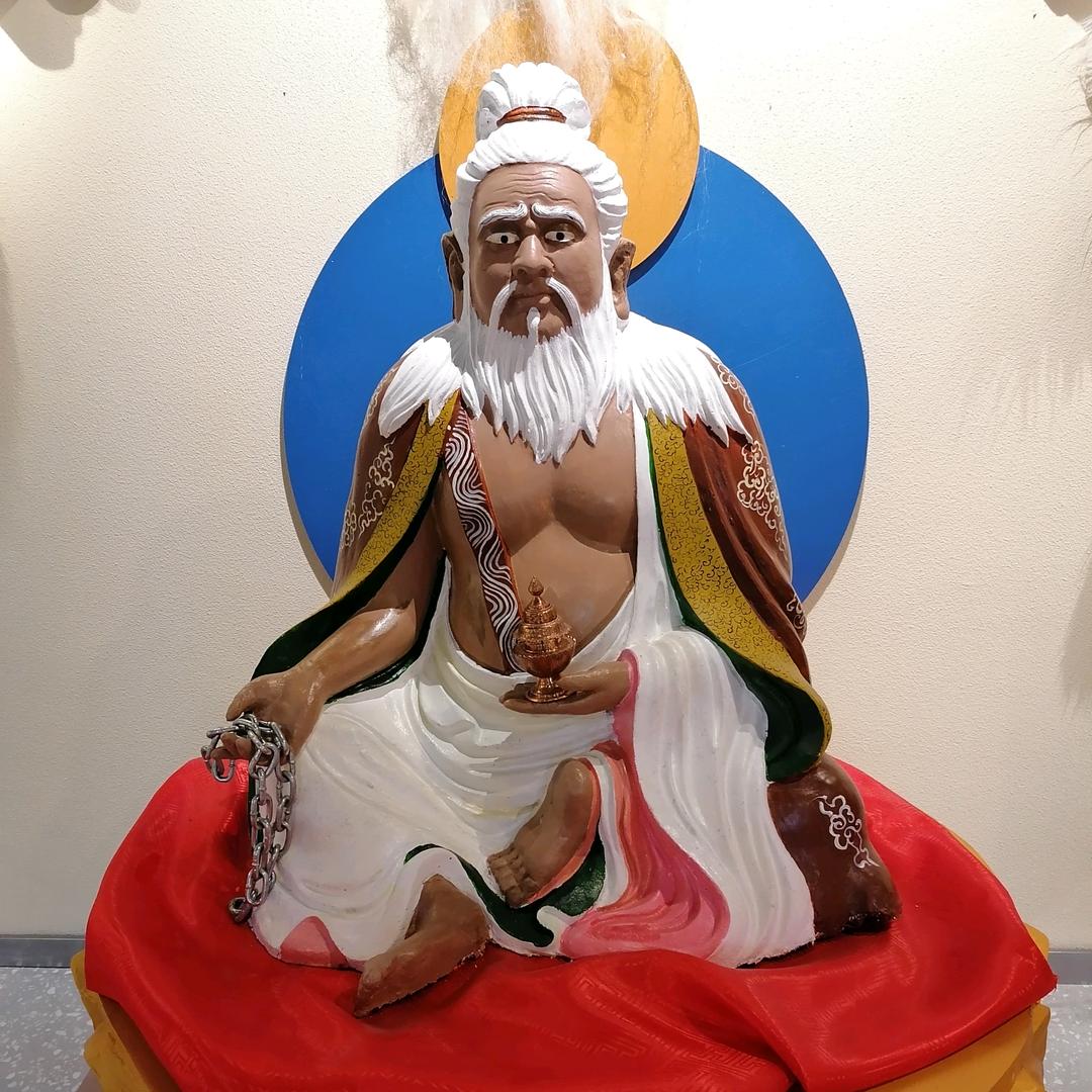 ༄ལྷ་མོ་བ།🙏