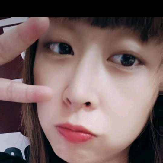 小草👸