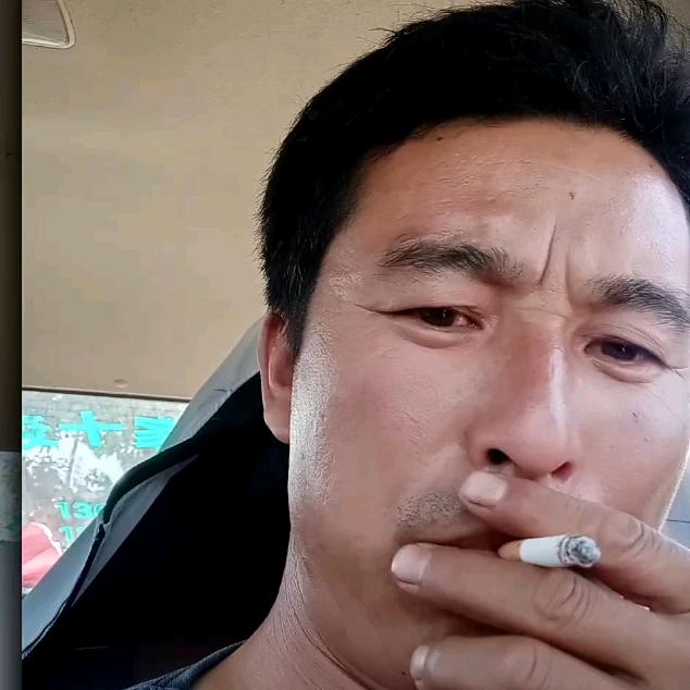 风里雨里我在这里等你