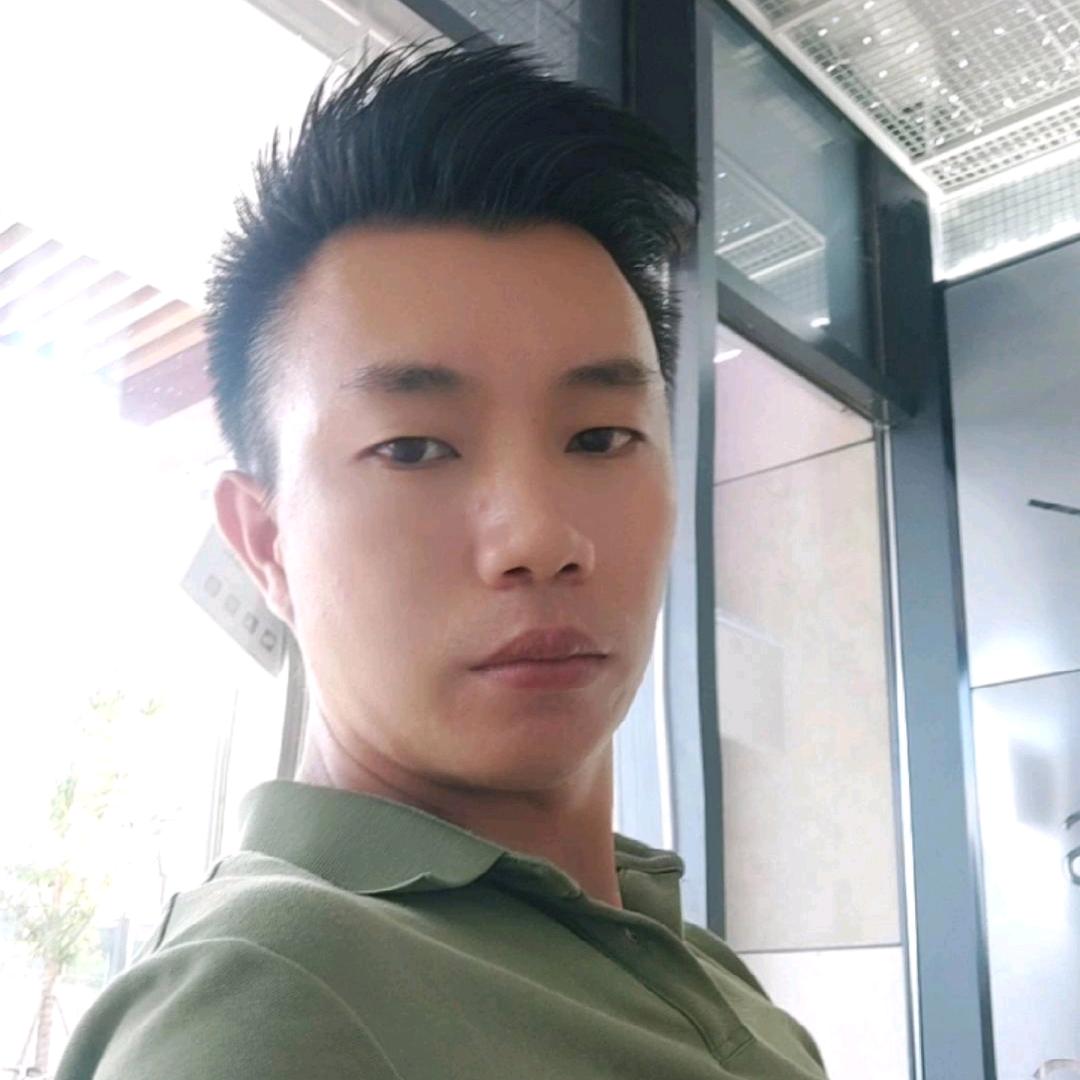 狐兄餐饮二姐重庆麻辣烫