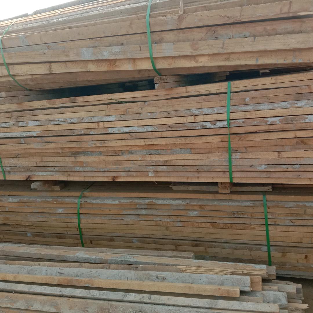万泽建筑模板木方（高悦盛）
