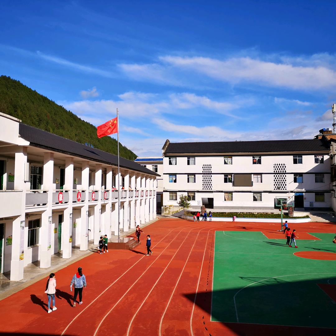 与众不童.
