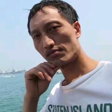 来只寂寞的烟   🚭