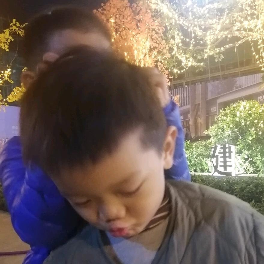 是灿予妈呀