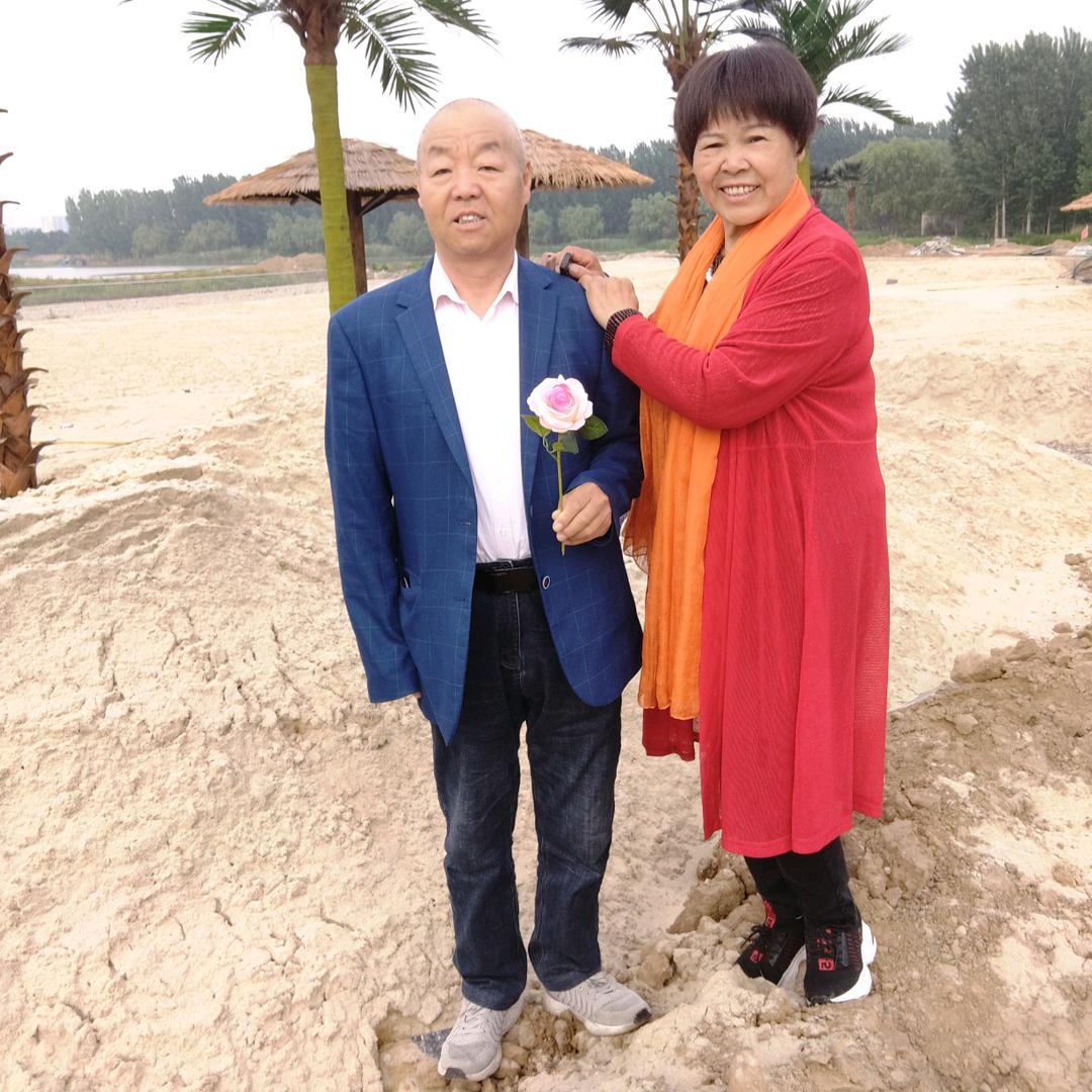 快乐的阿姨