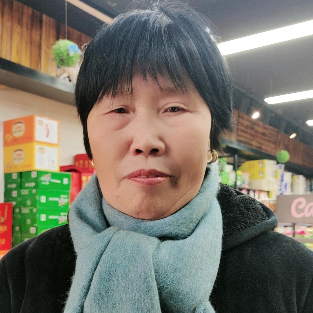 卢大姐