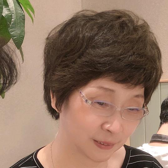 霞丽