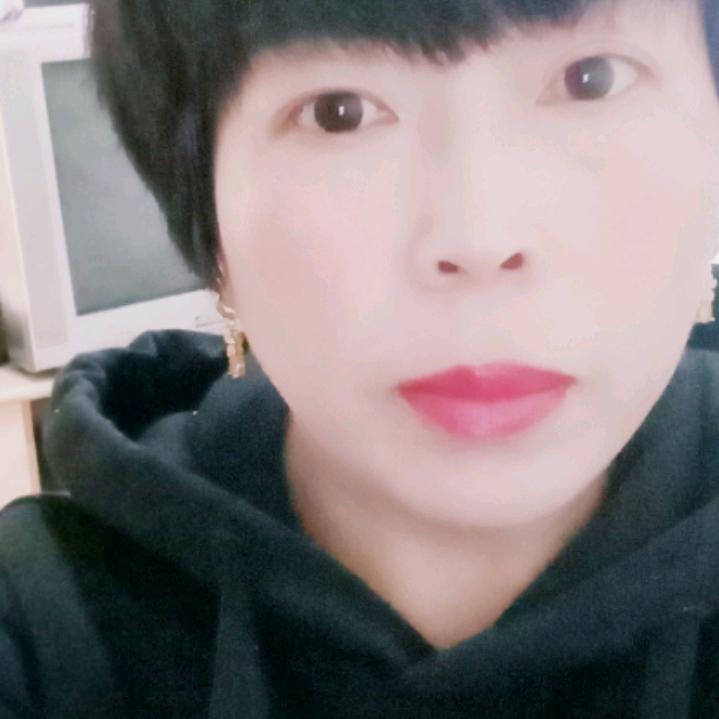 爱笑的，江姐，
