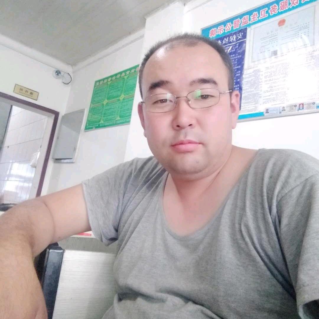 地木拉提·吐热达西