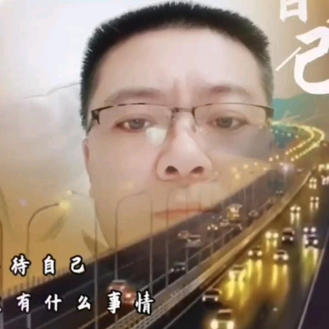 小马哥爱吃零食