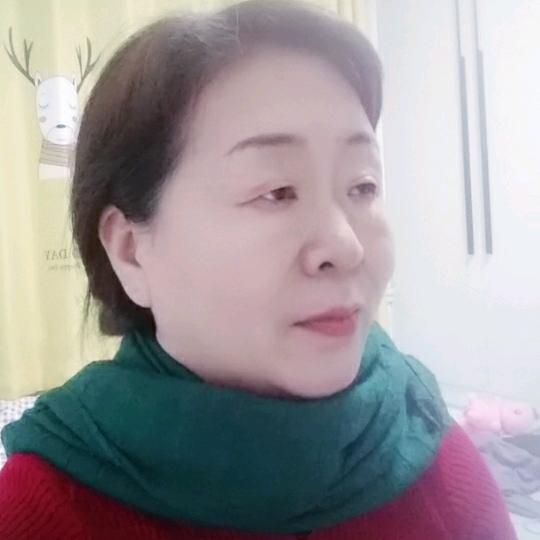 雅典娜开心的人
