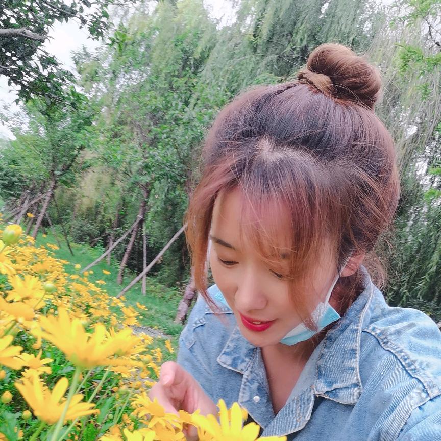 黄毛姐姐（爱手工）