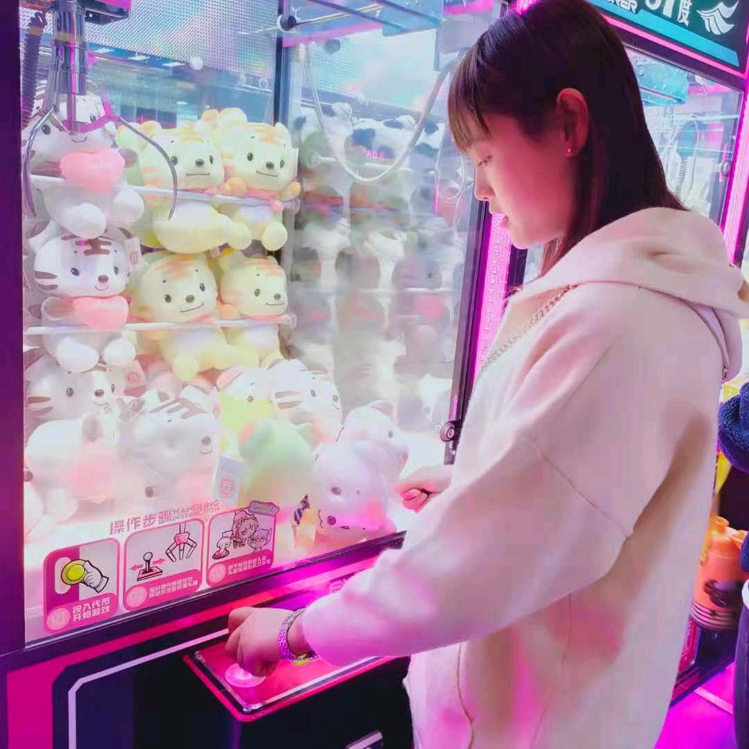 不美不萌不倾城