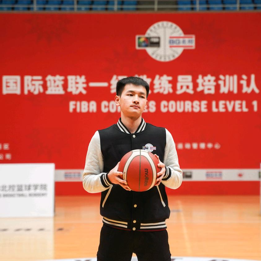 小林是王导🏀 🇨🇳