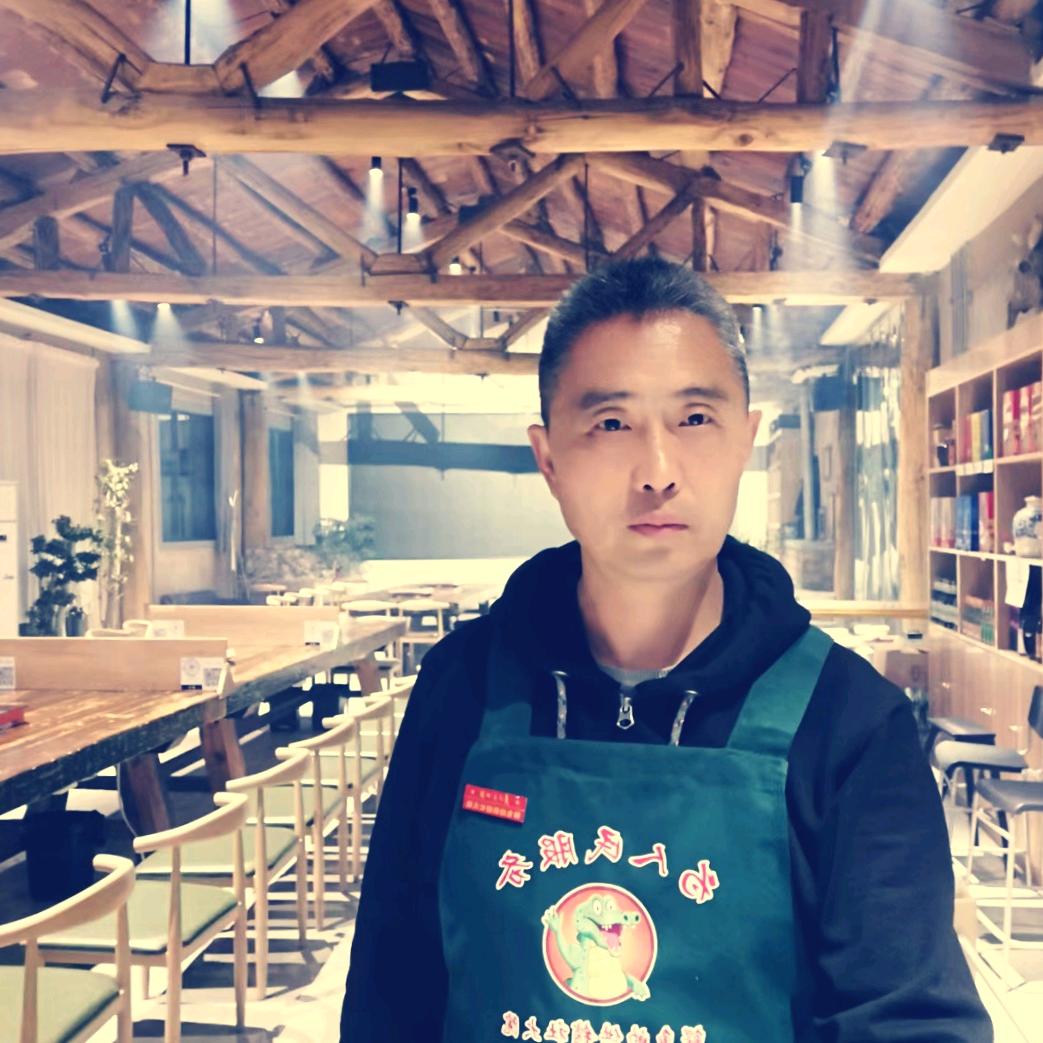 嘉峪关鳄鱼的供销社大院