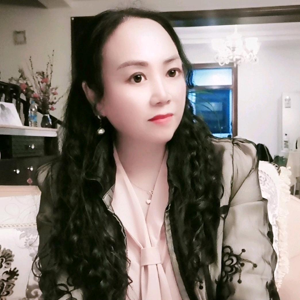 葳蕤摇曳