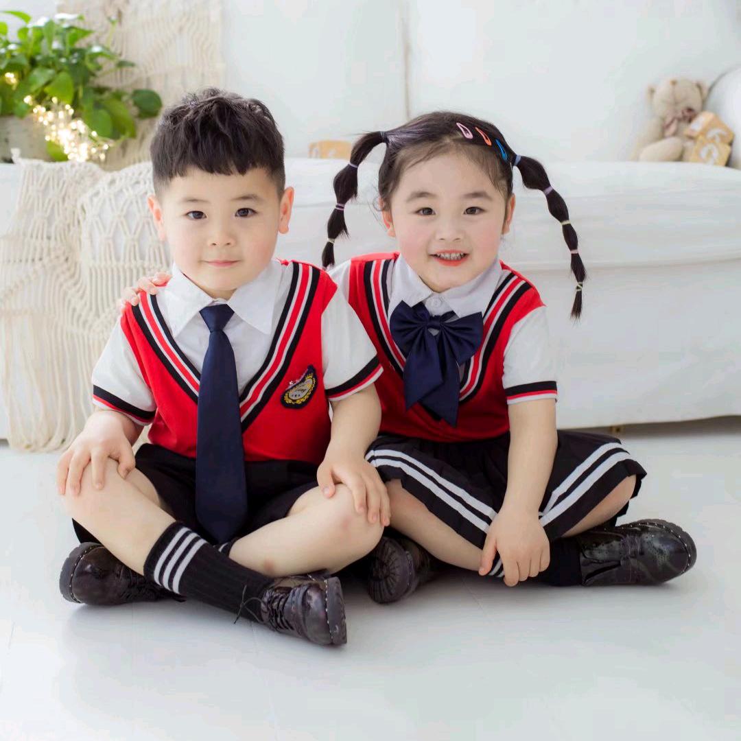 龙凤胎笑笑皮皮