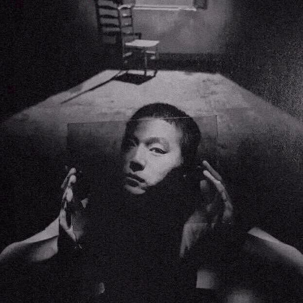 木质栗色