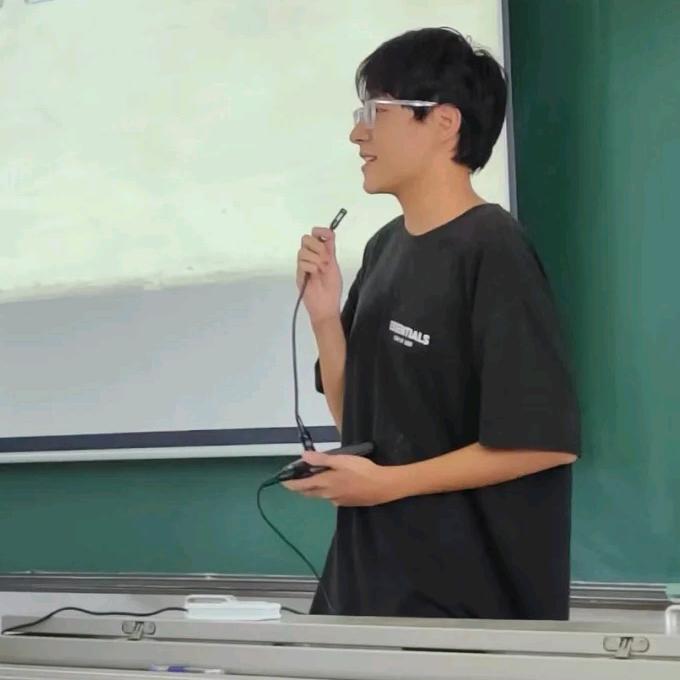 小学四年级陈老师