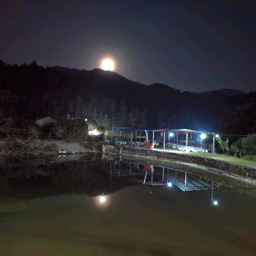 称钩潭生态庄园