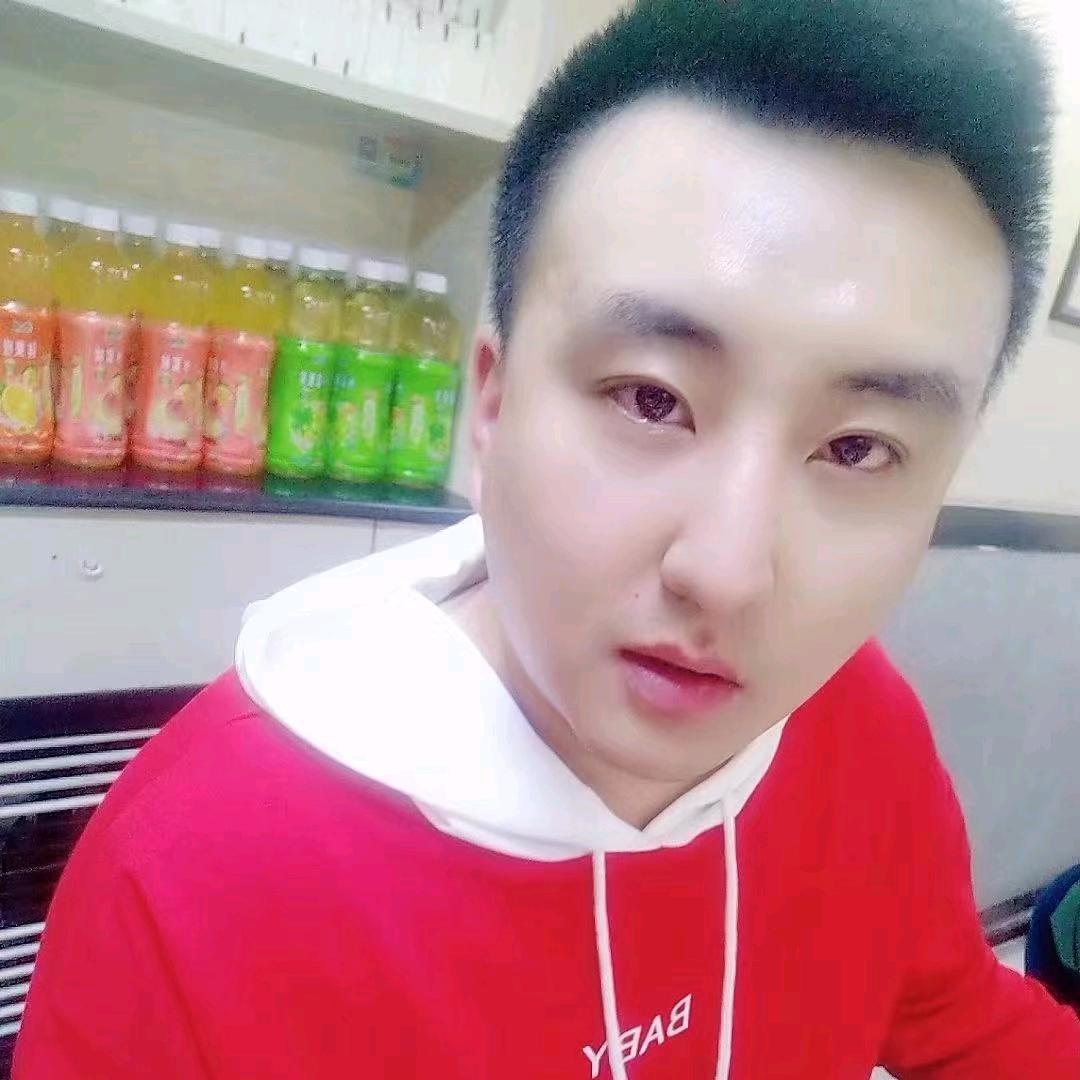 温泉湖畔物业