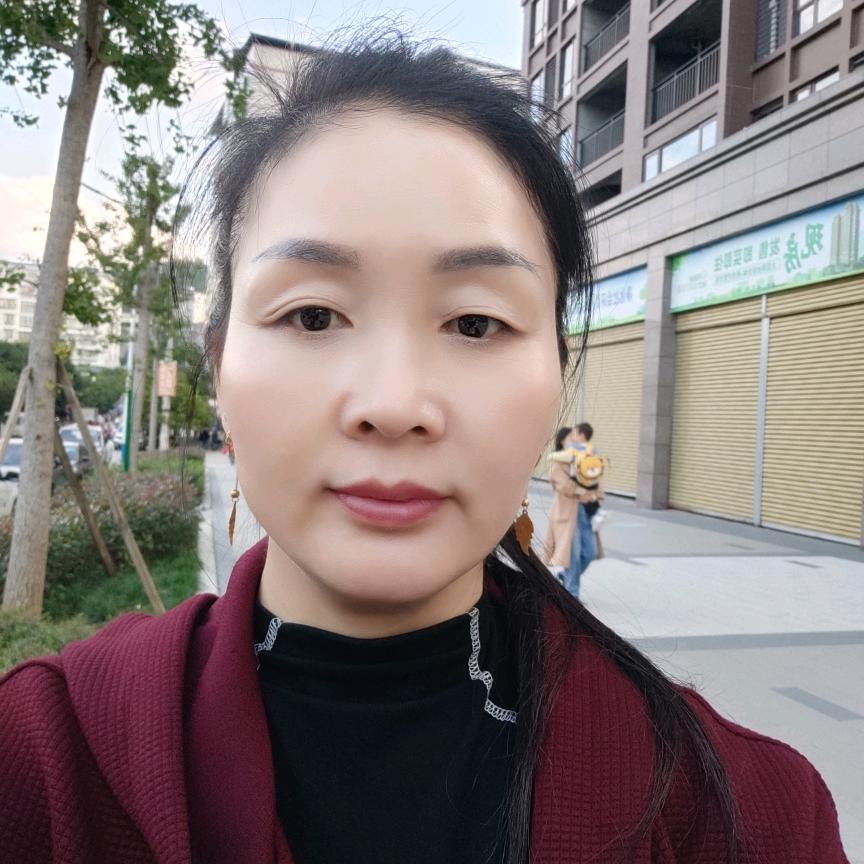 柳林镇，长霖春天做销售卖房唐桂华