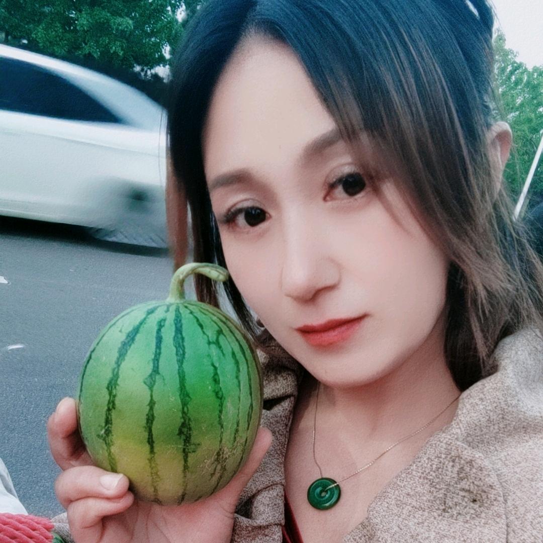 活成女人的大哥