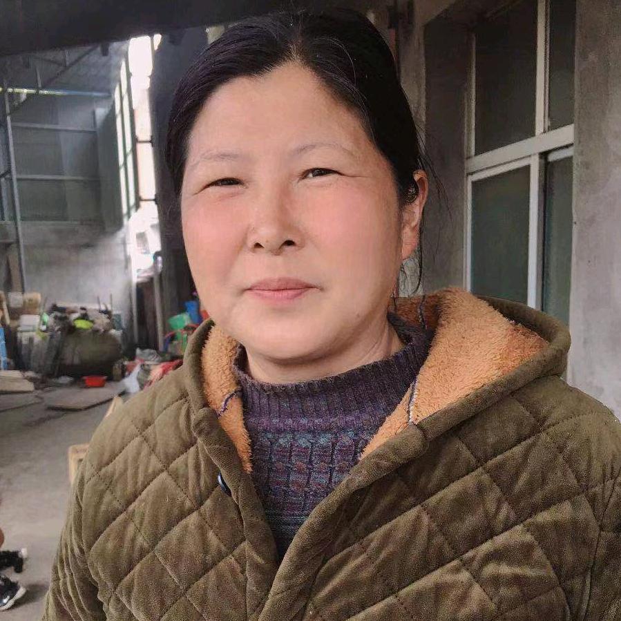 农村春霞