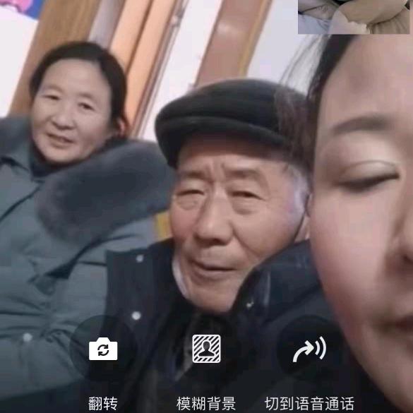李侠