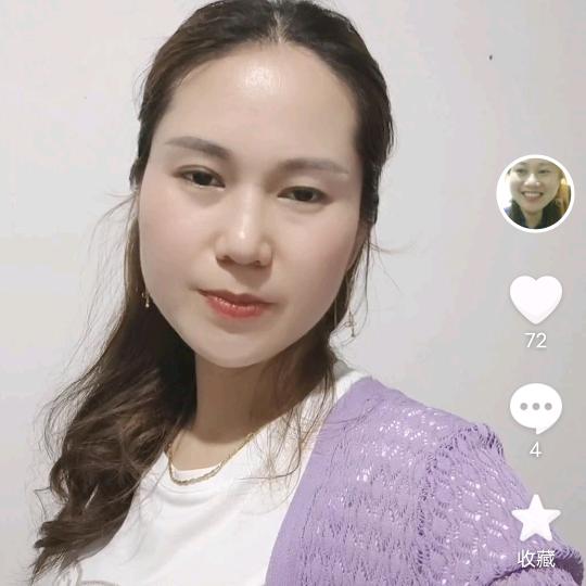 卖菜的娜娜