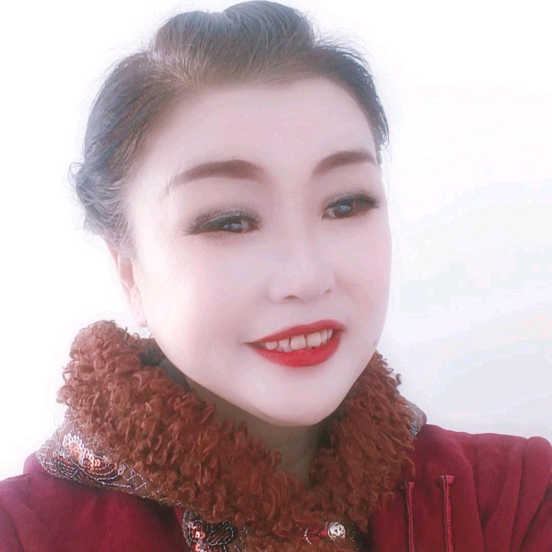 阳霞
