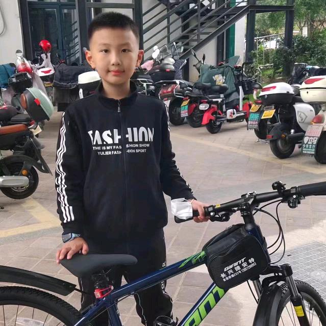 李克成