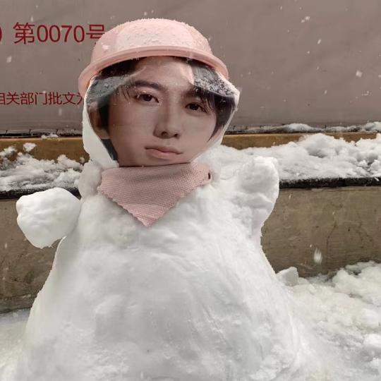 丫头（匆连赞匆私聊）