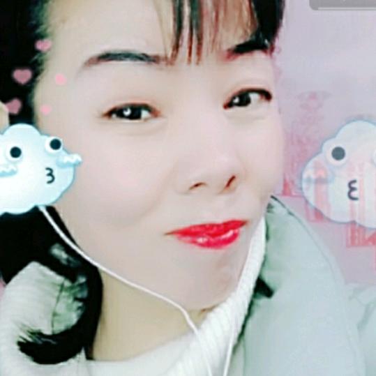 戏歌余如月