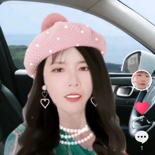 ^O^.云.