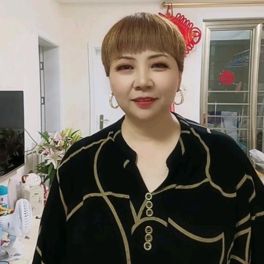 王姐姐，👠👠
