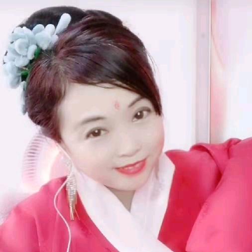 芳芳爱古装