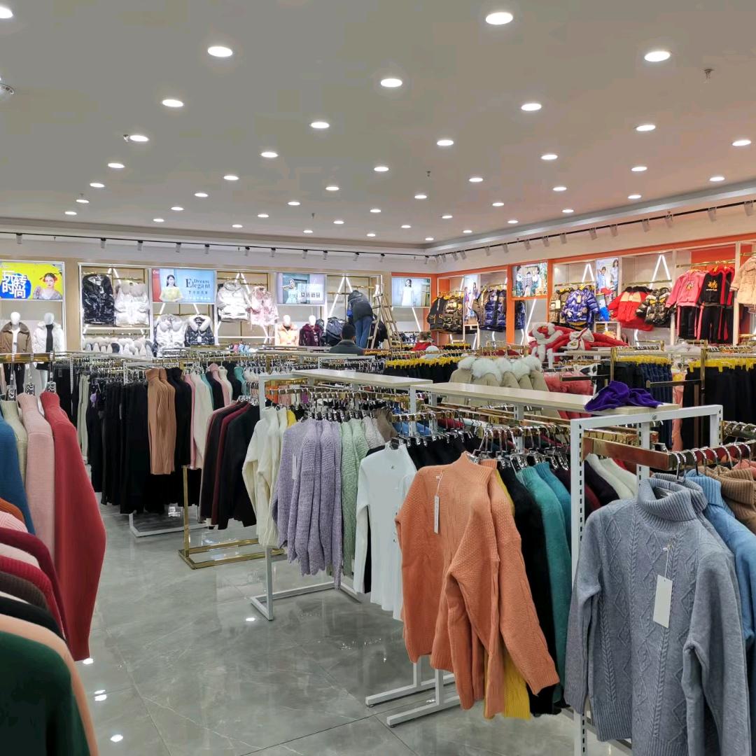 代敏-步步高服饰