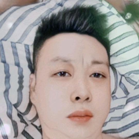 胡子哥爱唱歌