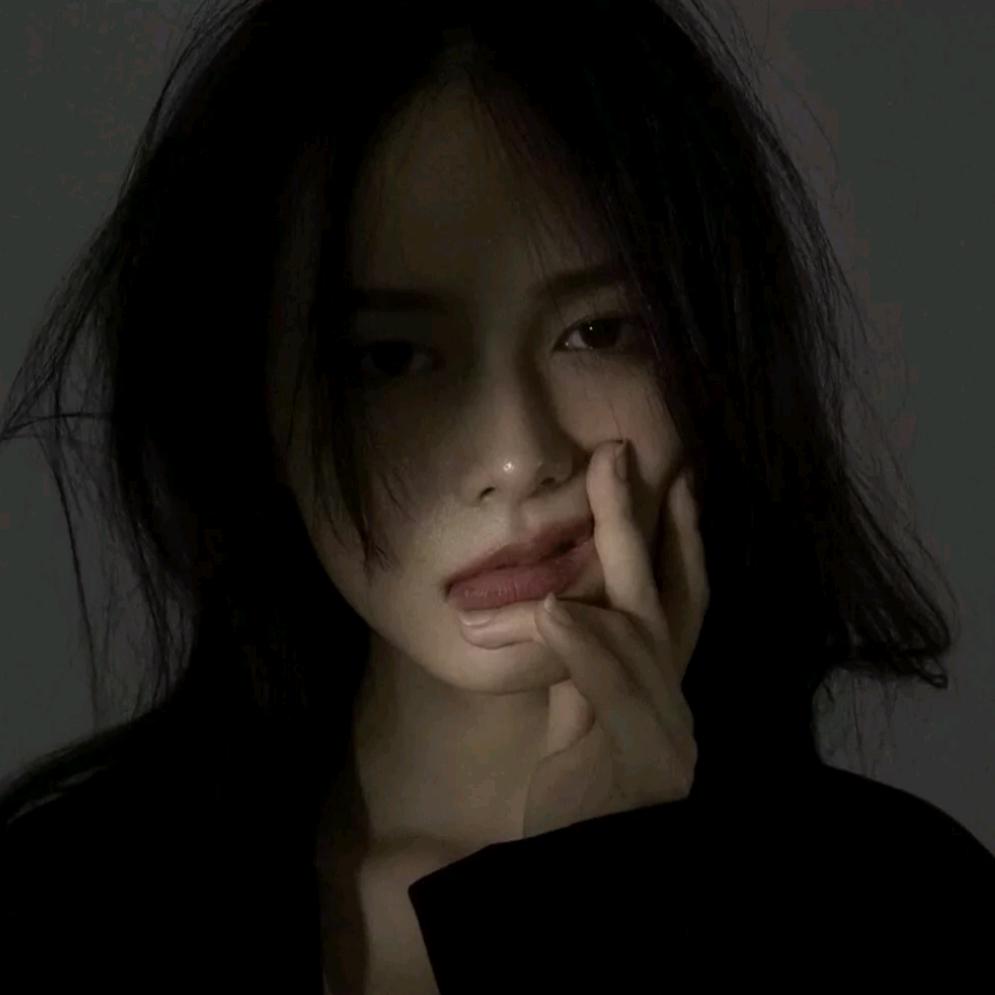 小新卖蜡笔