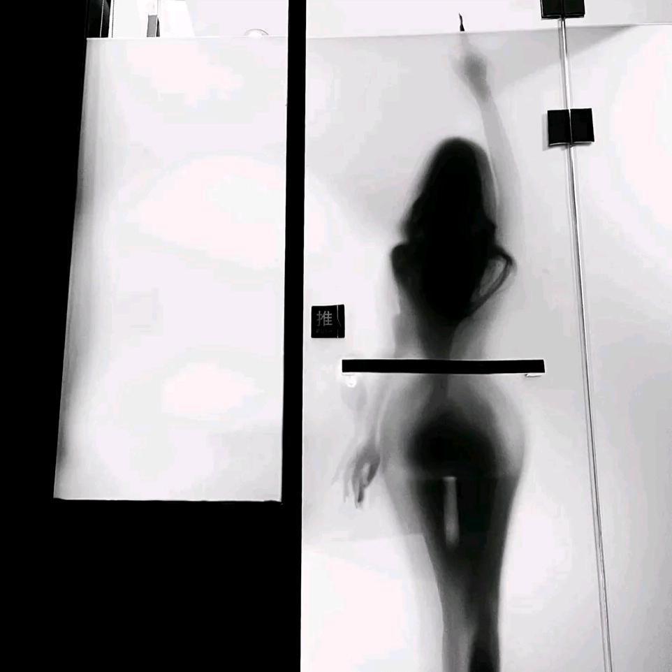 朱美妹...