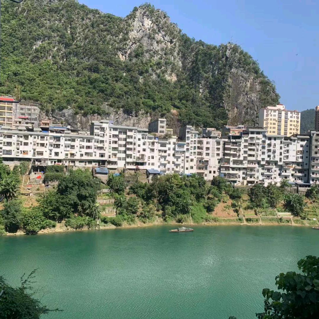 迷人的小眼睛-老锐
