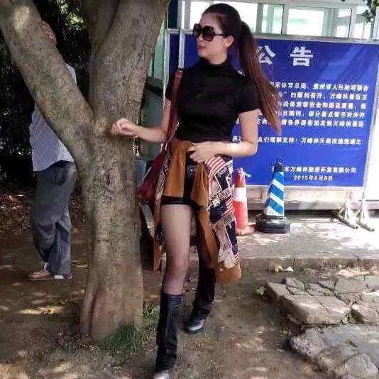 依潼姐姐吖