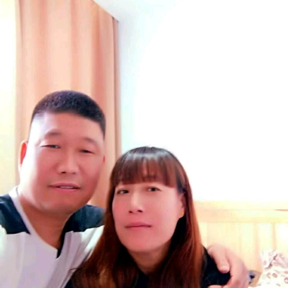 侯庆立手撕面馆