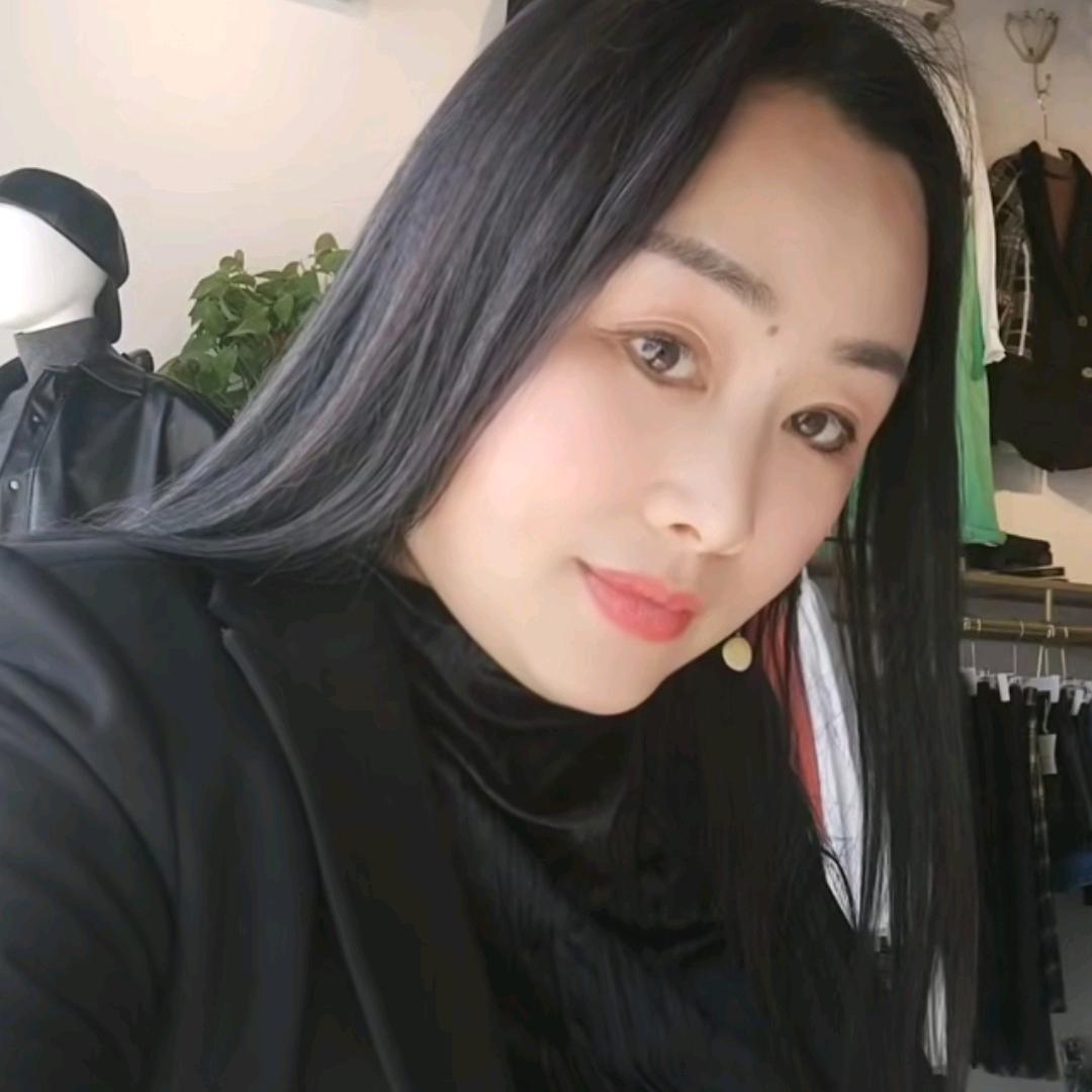 英子