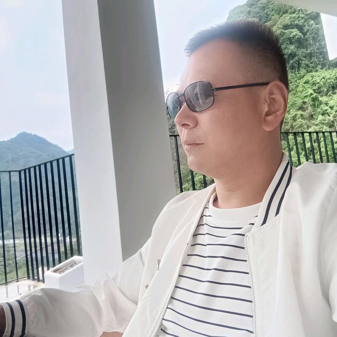 单身平哥 《石仓白老酒》