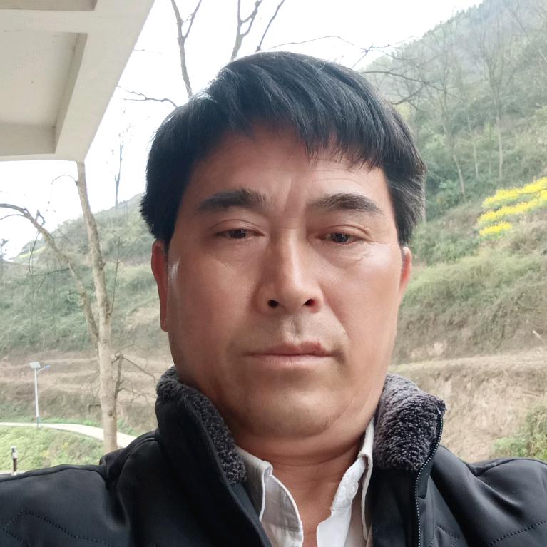 彭哥（晚上八点10分开播）